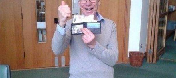 David becomes smoke free and..... quids in!!